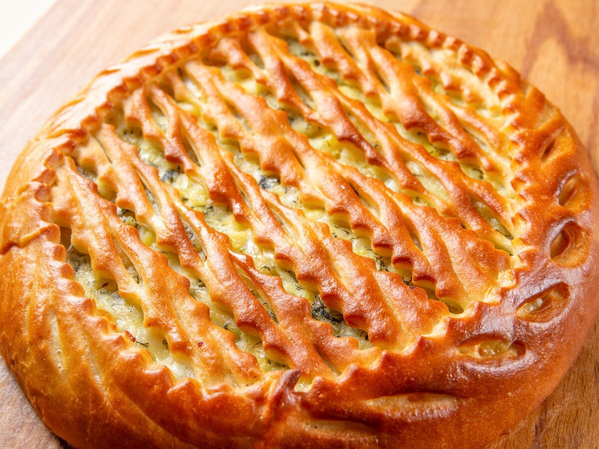 Пирог с мясом и картофелем