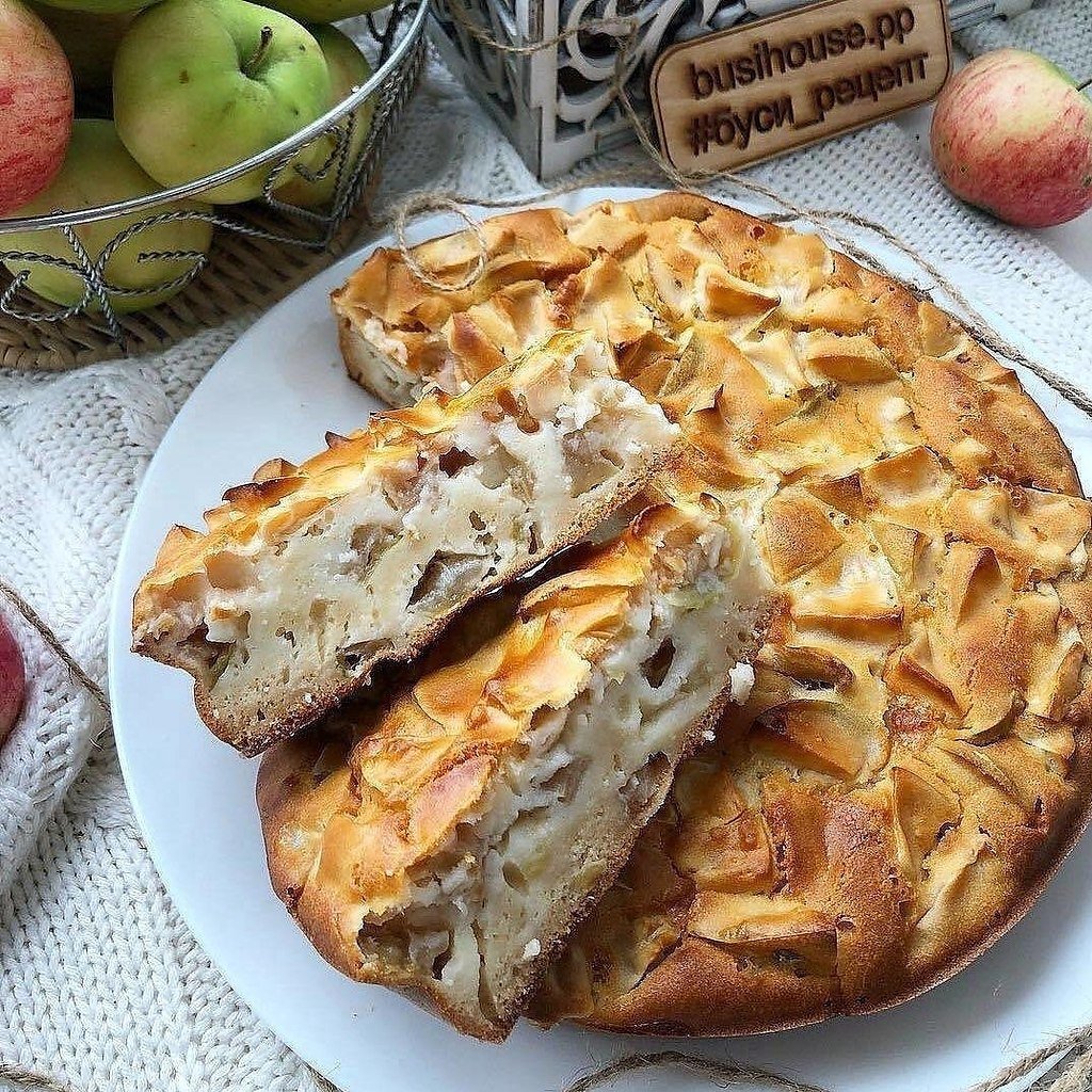 Яблочный пирог с крошкой