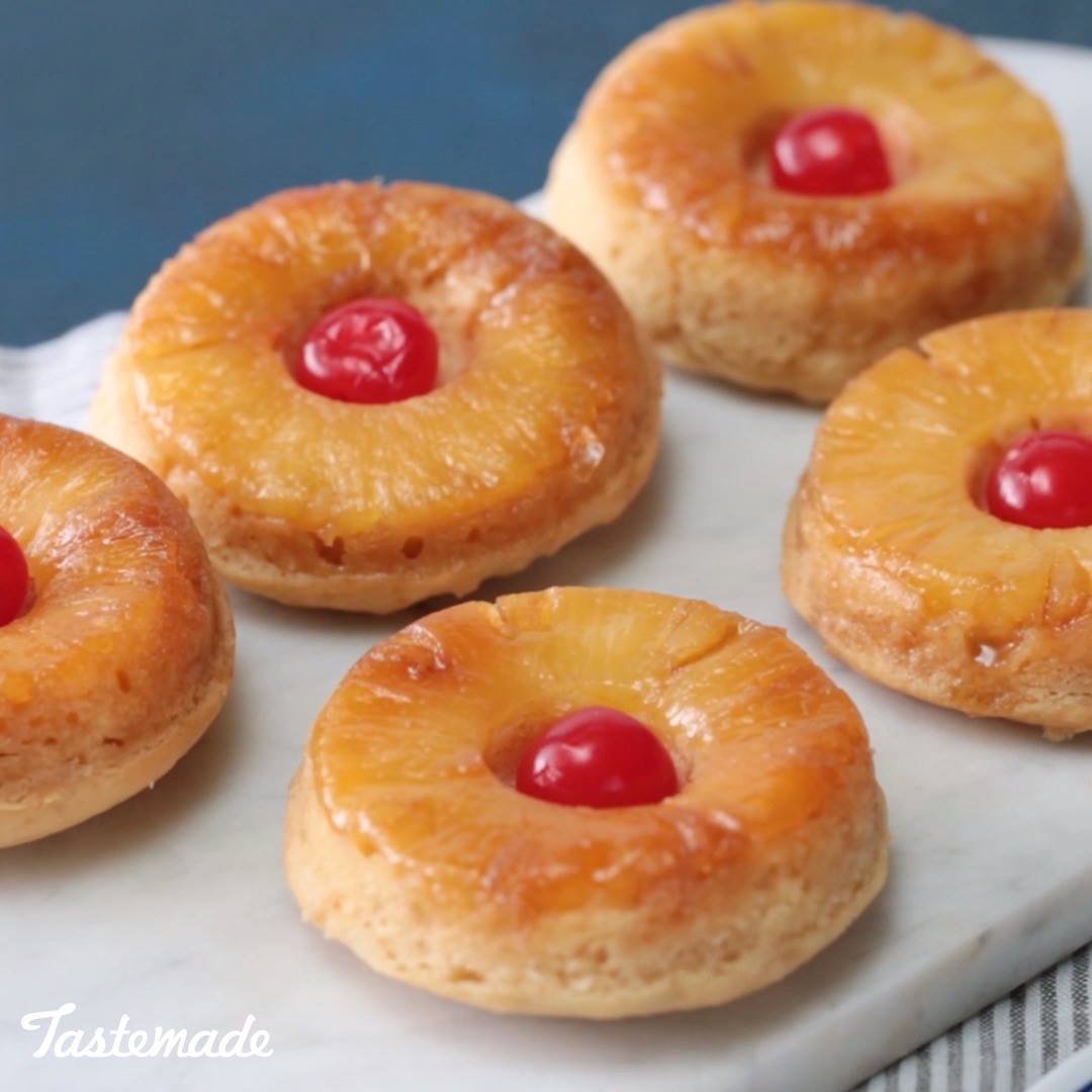 Пирог с ананасами