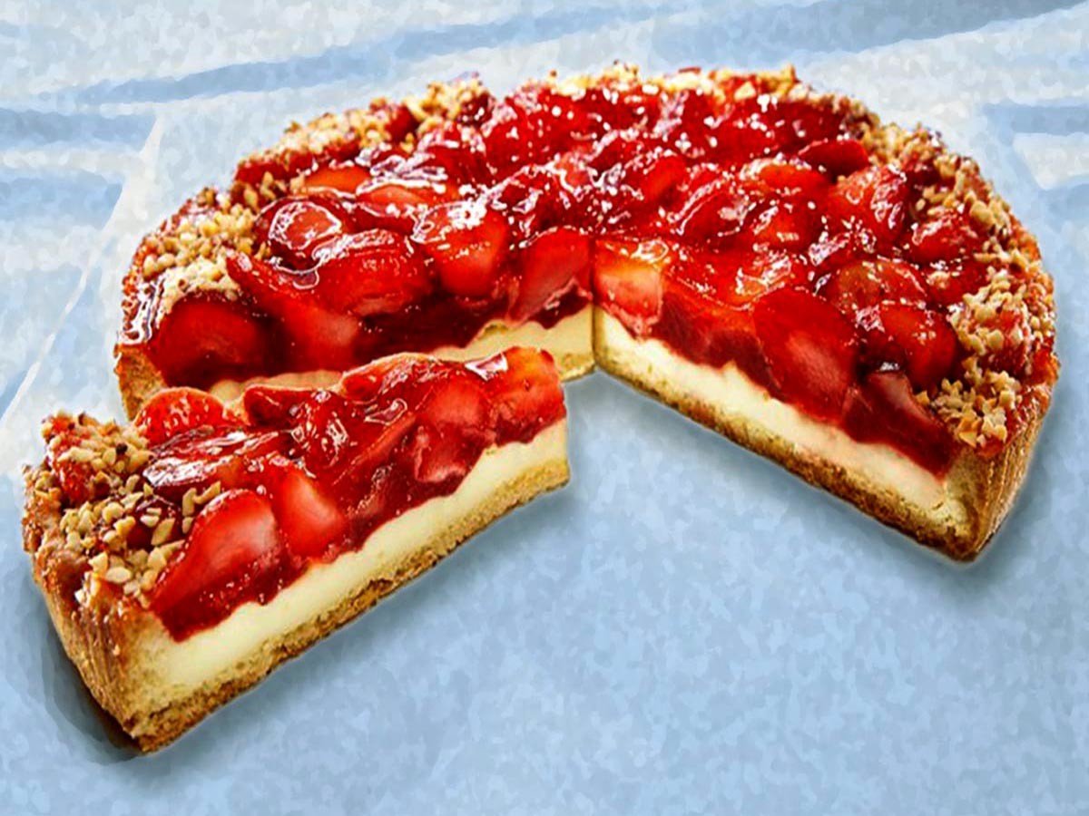 Пирог с клубникой