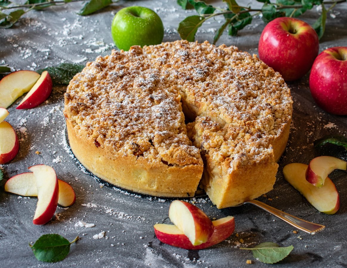 Овсяно яблочный пирог. Норвежский яблочный пирог. Яблочный крамбл Ирландия. Как приготовить яблочный хлеб.