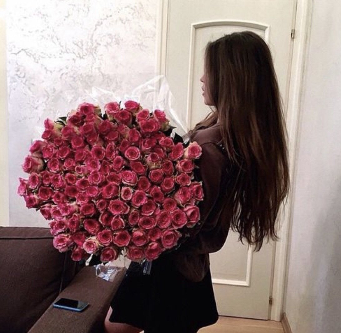 Цветы в вазе Baccara