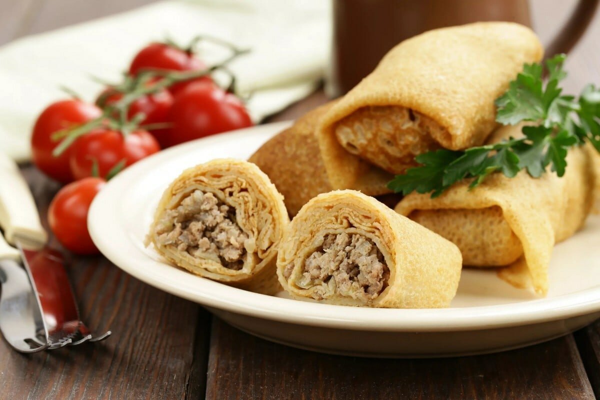 Блины с мясной начинкой