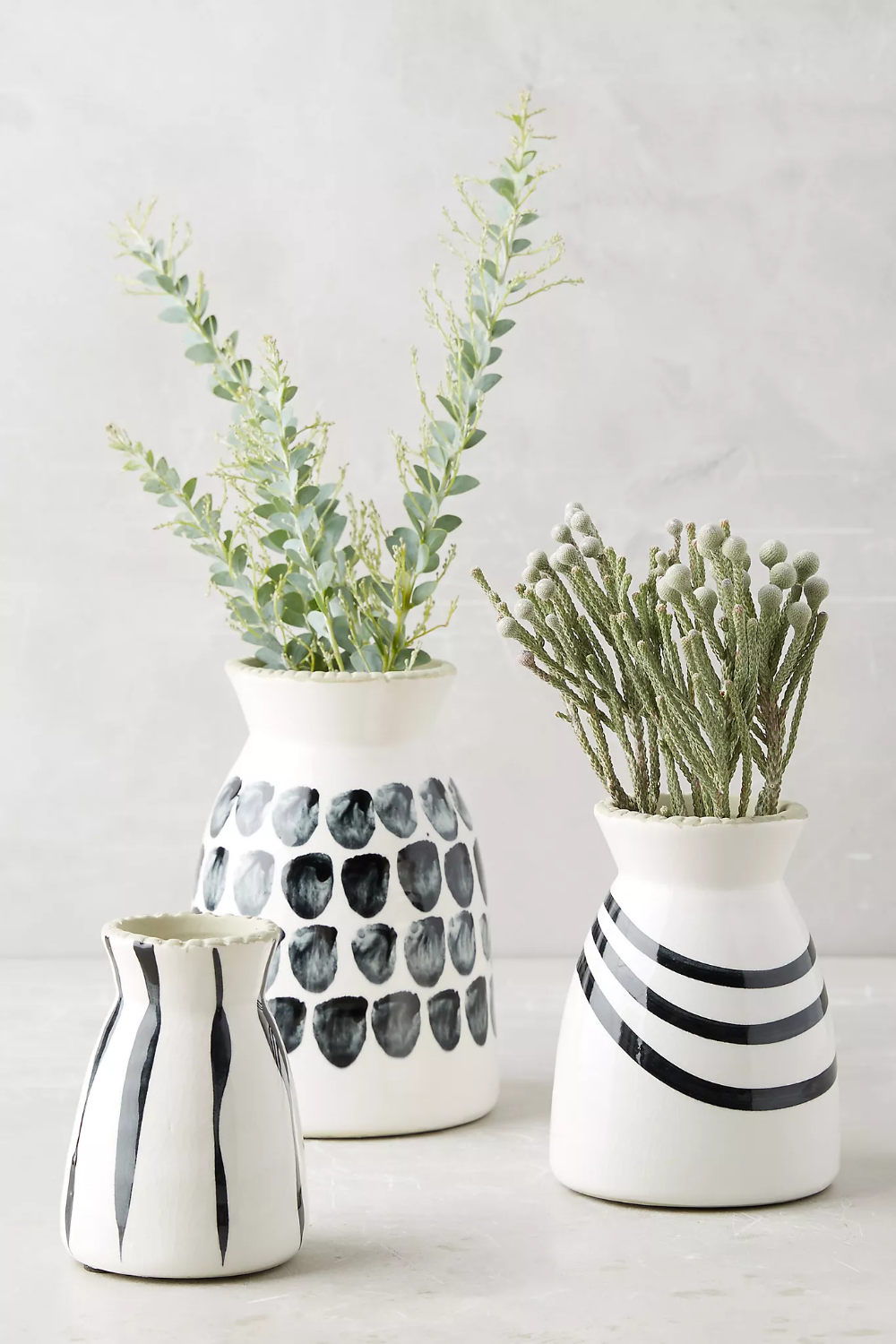 Яркий аксессуар для интерьера — напольная ваза