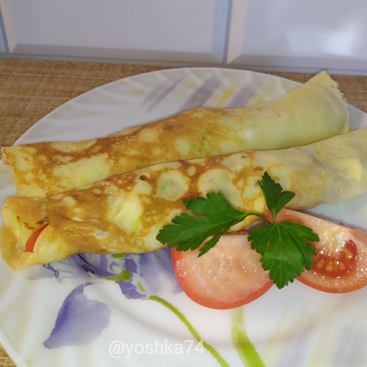 Кабачковый блин с сыром