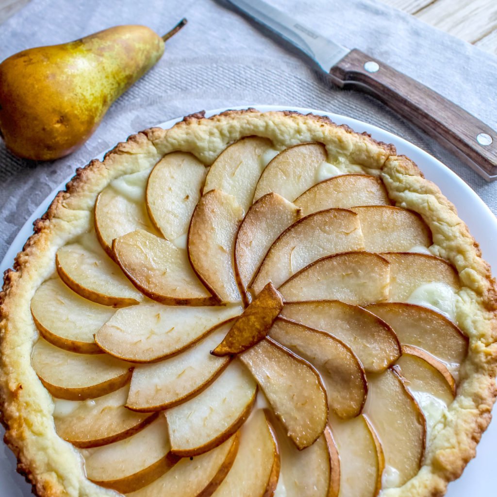 Шарлотка с яблоками классический