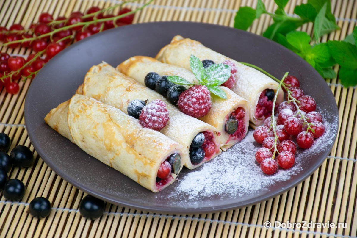 Блины с творогом и вишней