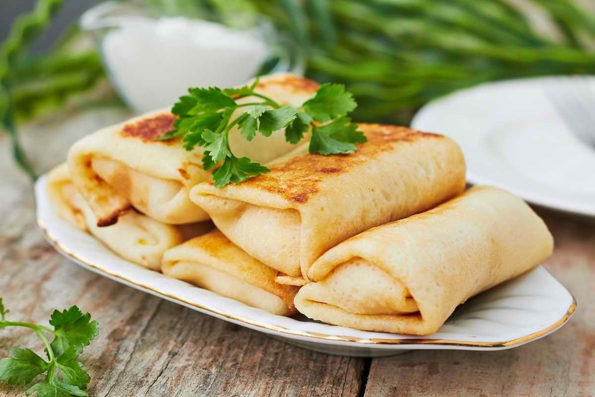 Блины с мясной начинкой
