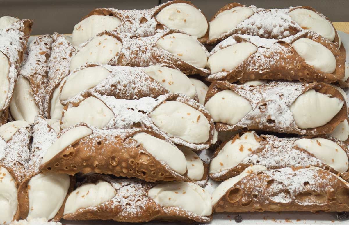 Сицилийская Канноли