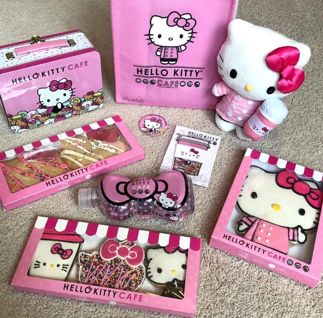 Постер кукис из hello Kitty