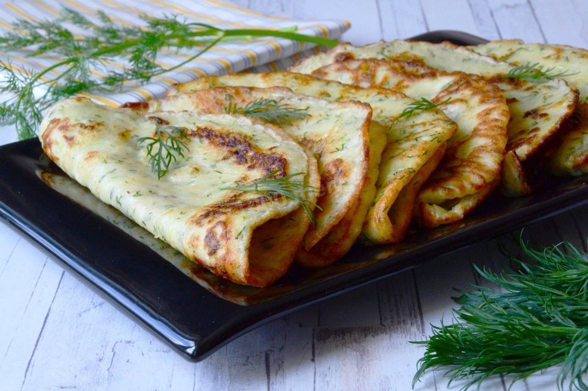 Фаршированные кабачковые блинчики