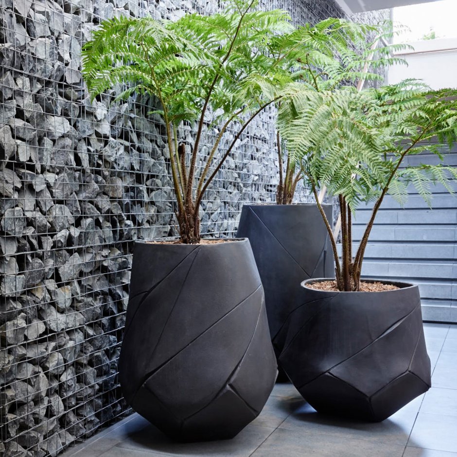 Вазон из полимерного бетона colonna 40*40*80 Concrete Light