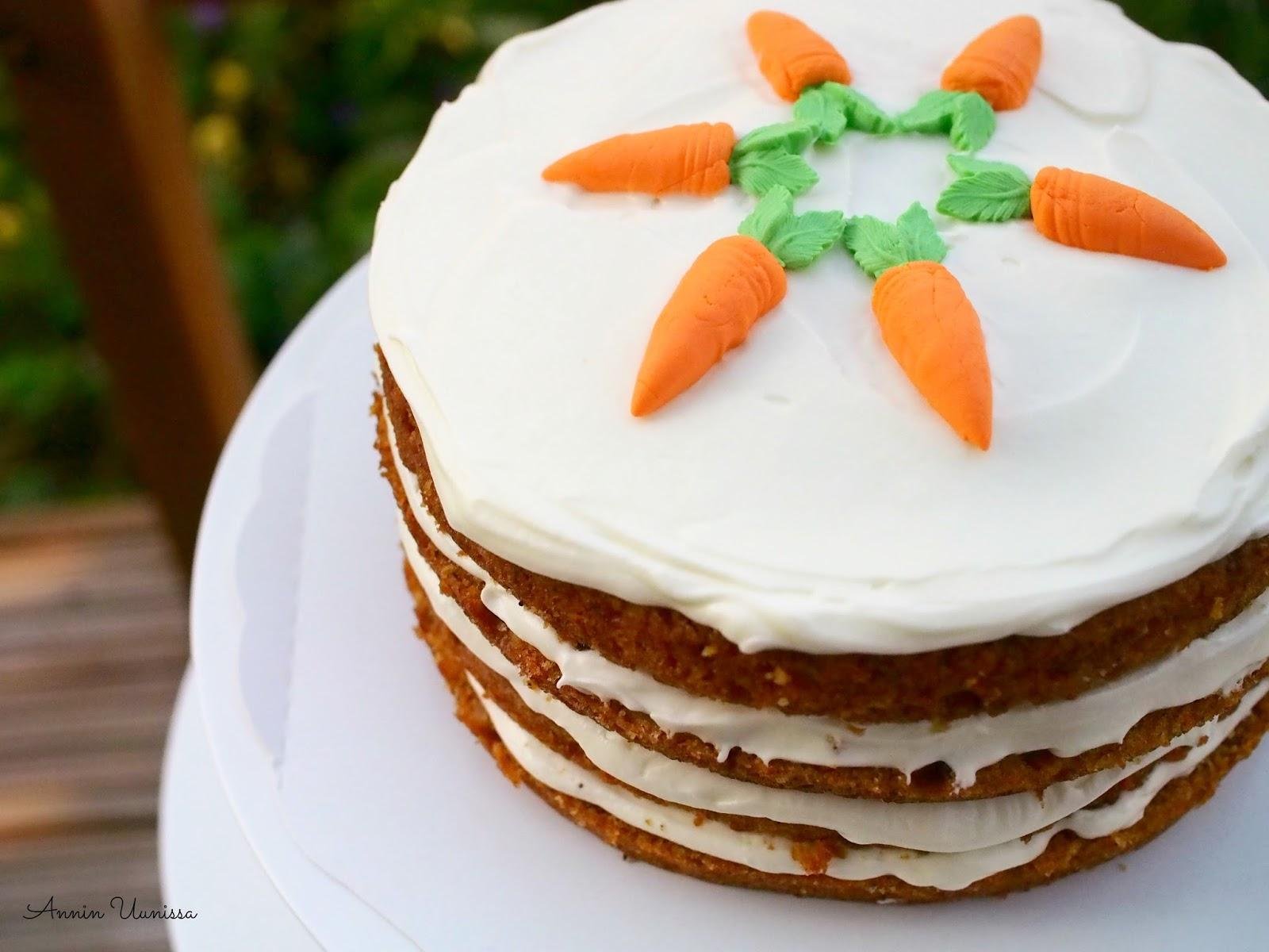 Морковный пирог без яиц. Cheeseberry морковный торт. Низкокалорийный морковный торт. Морковный торт с творожным кремом. Веганский морковный торт.