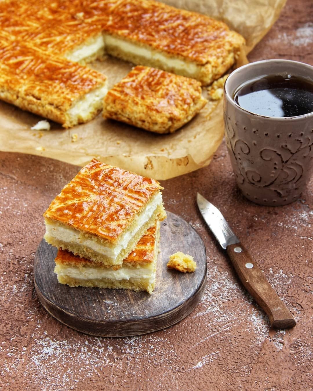 Эклеры пирожные торты