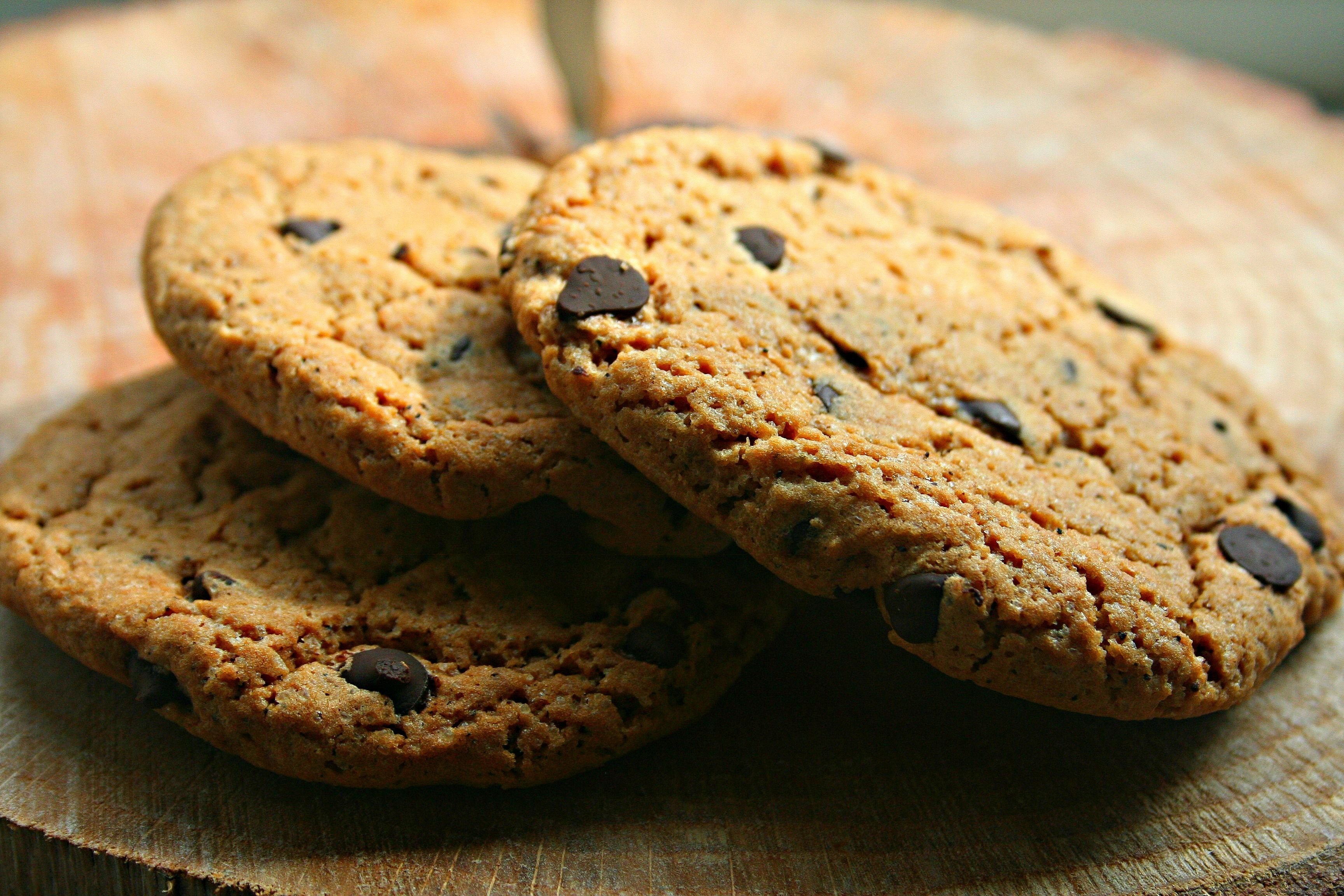 Печенье cookies с шоколадом. Американ кукис. Овсяное печенье с шоколадной крошкой. Печенье кукис. Печенье с шоколадной крошкой.
