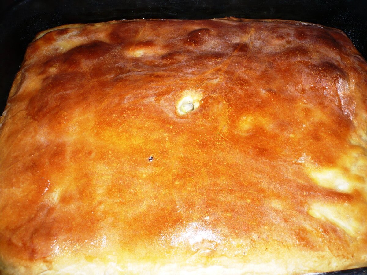 Мясной пирог из готового теста