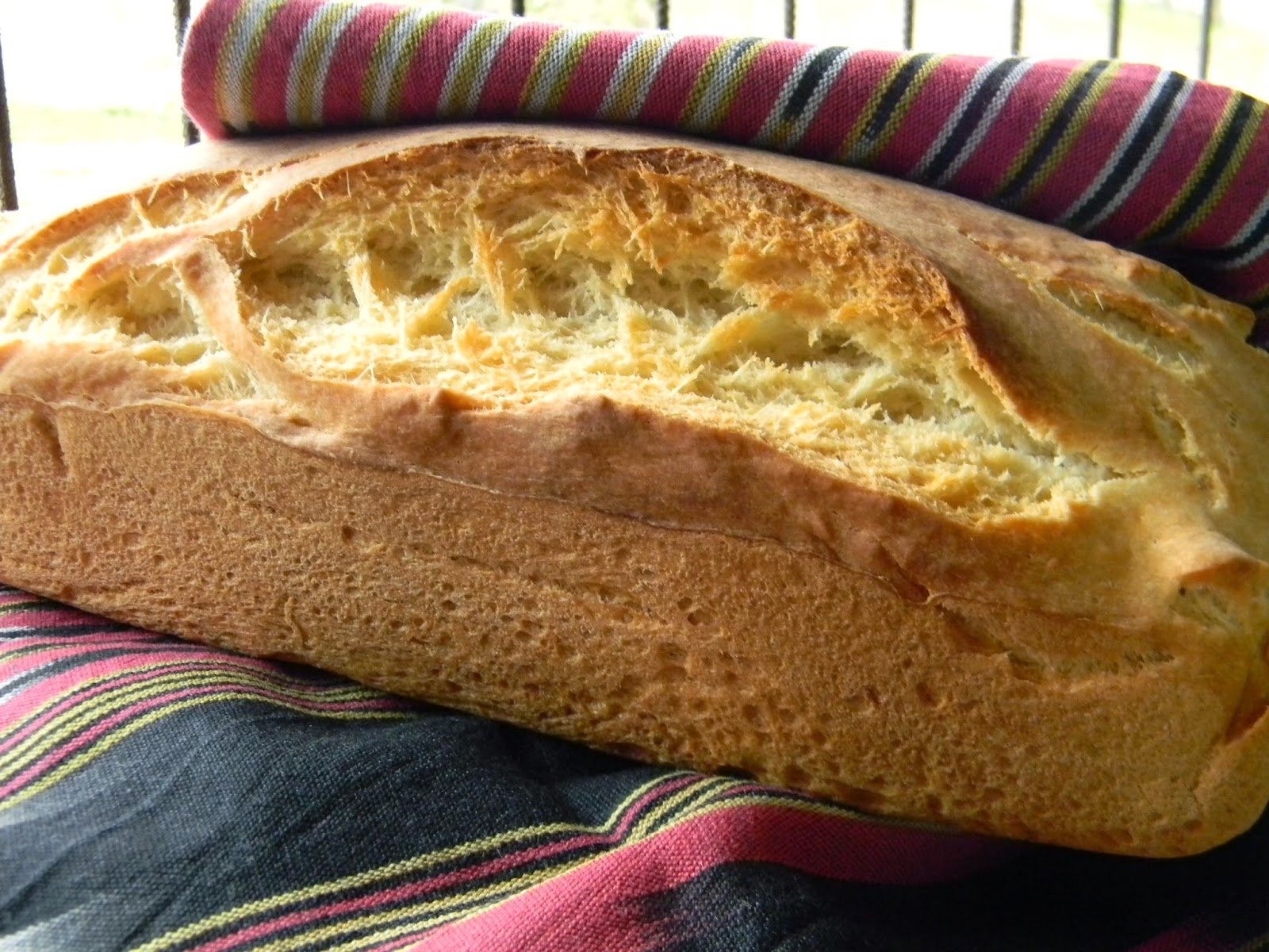 Горчичный хлеб рецепт. Пирог из батона в духовке. Горчичный хлеб в духовке. Пирог в батоне в духовке. Торт из батона.