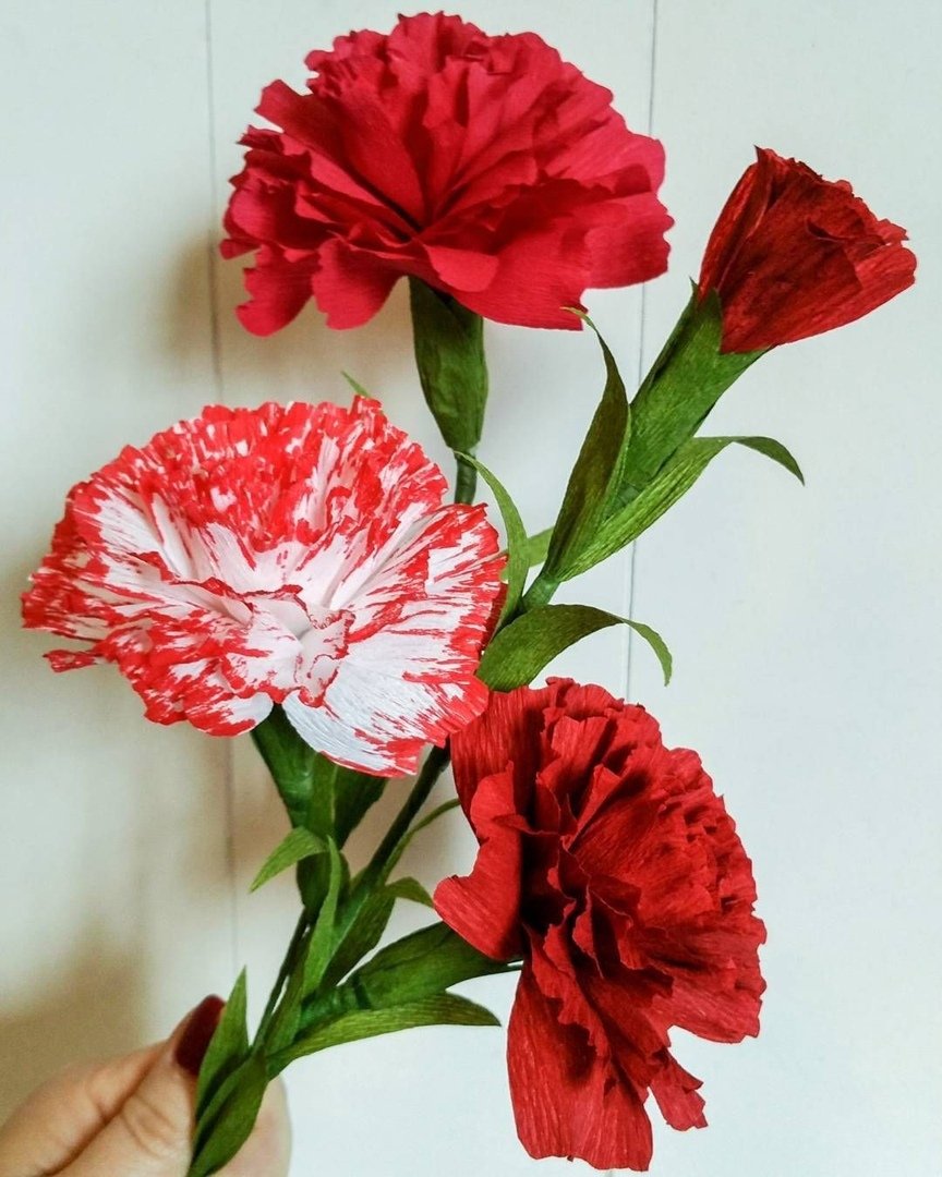 Гвоздика из бумаги