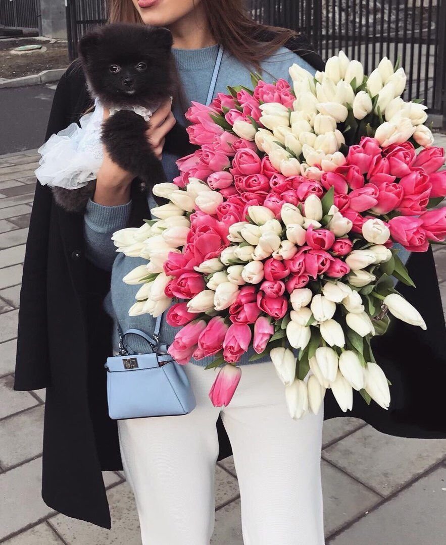 Подпись к фото в Инстаграм тюльпаны 8 марта