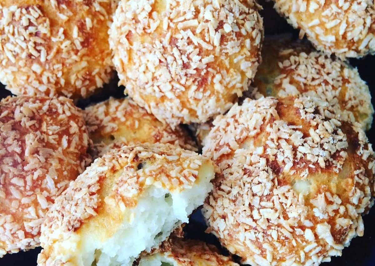 Печенье на сметане с кокосовой стружкой