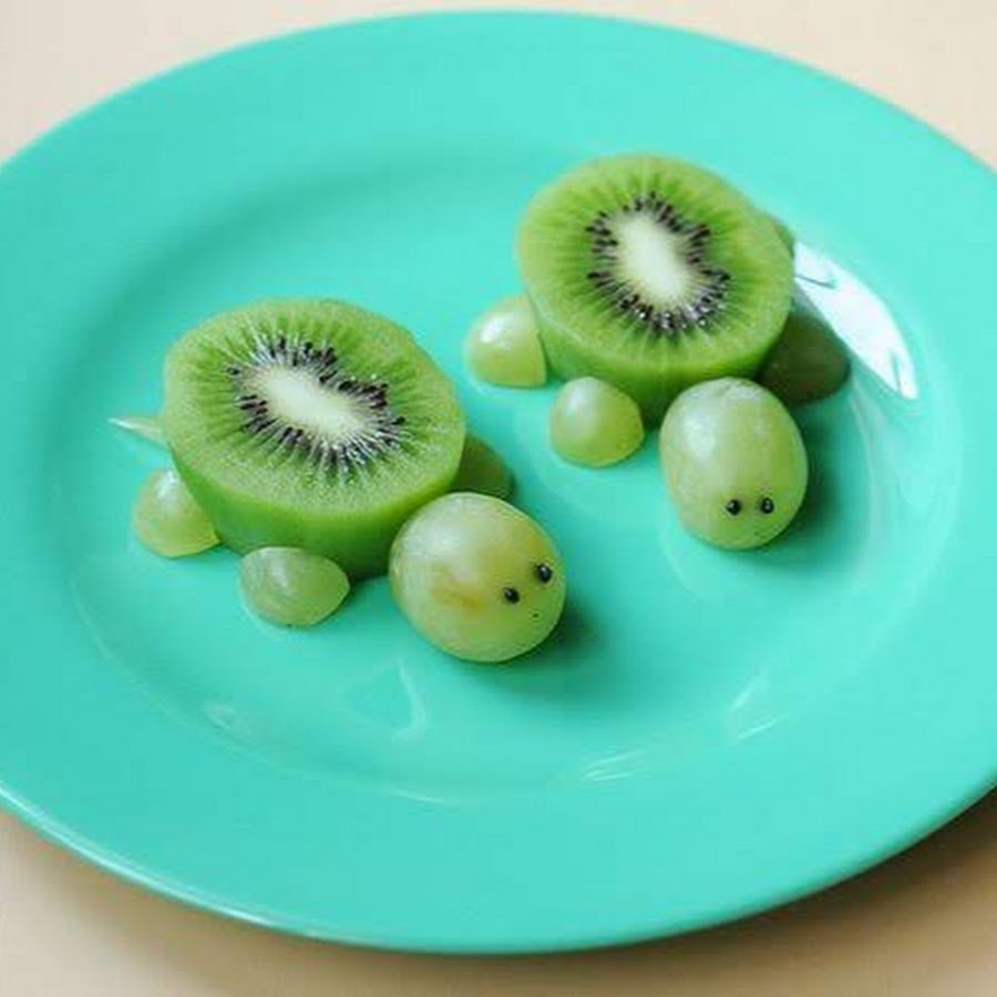 Украшение из киви