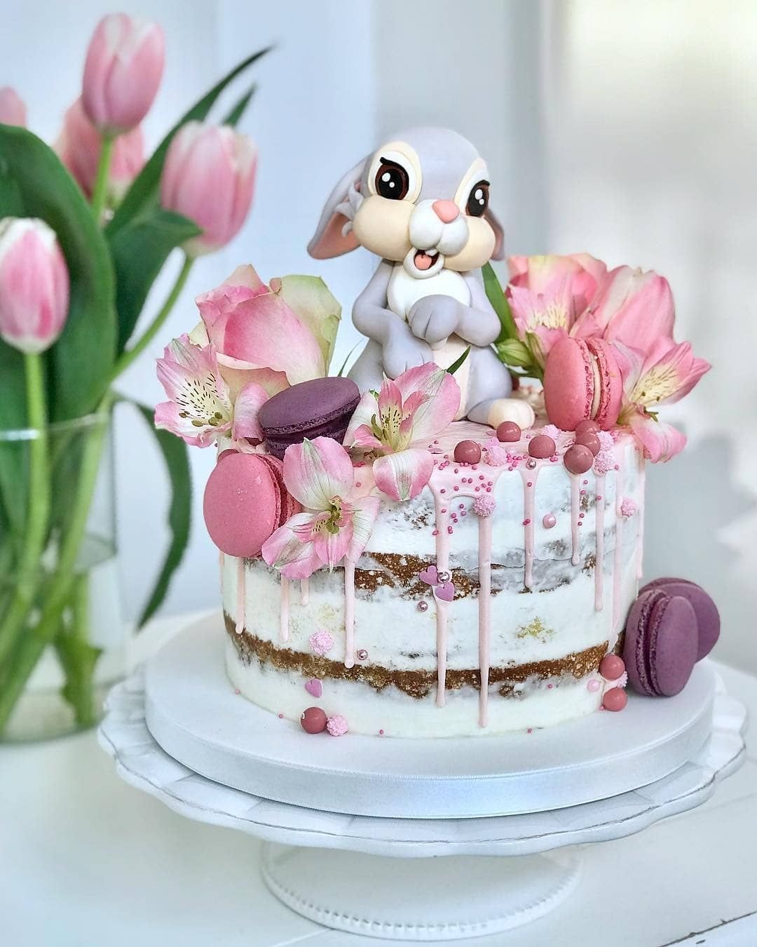 Кролик с кофе рисунок