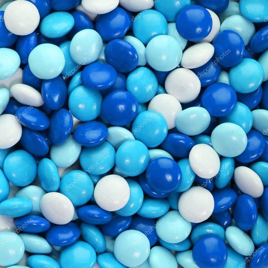 Конфеты синего цвета