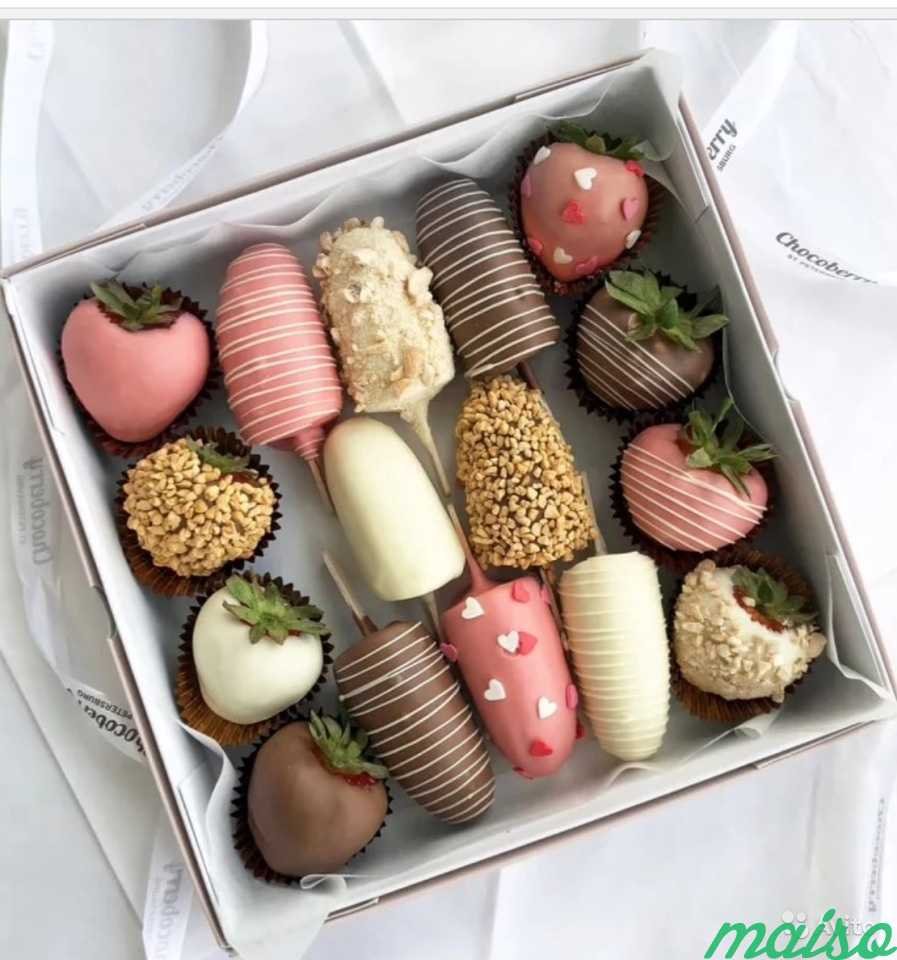 Клубника в шоколаде в коробке