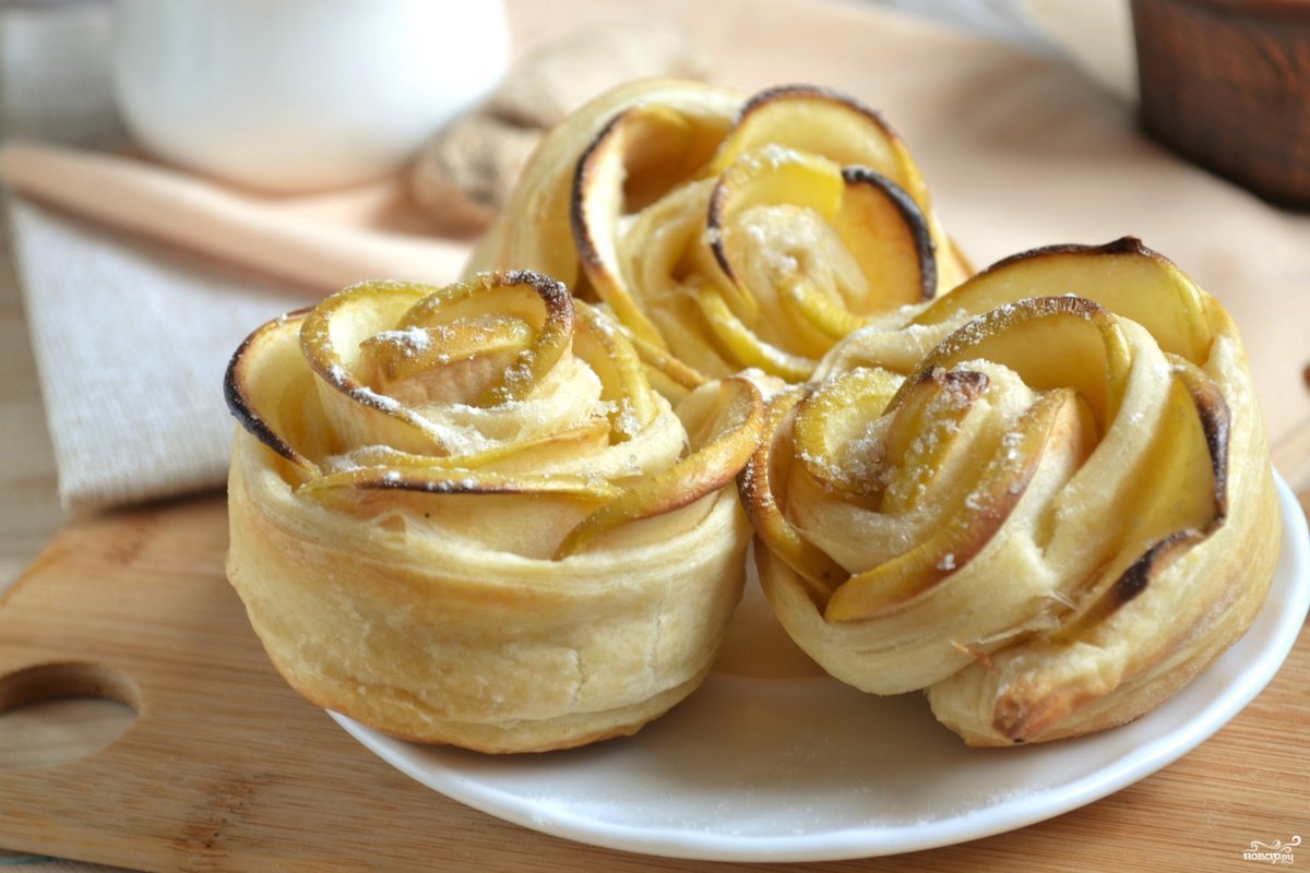 Булочки розочки с яблоками