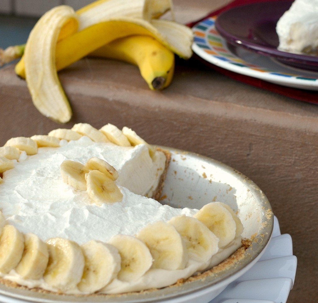 Banana Cream pie White background