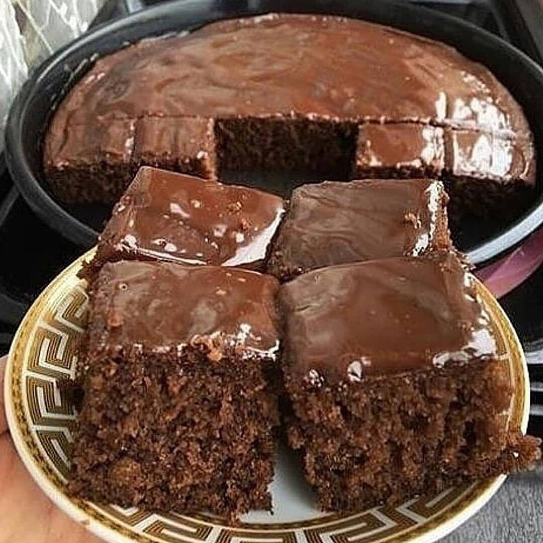 Десерт из печенья шоколадного без выпечки