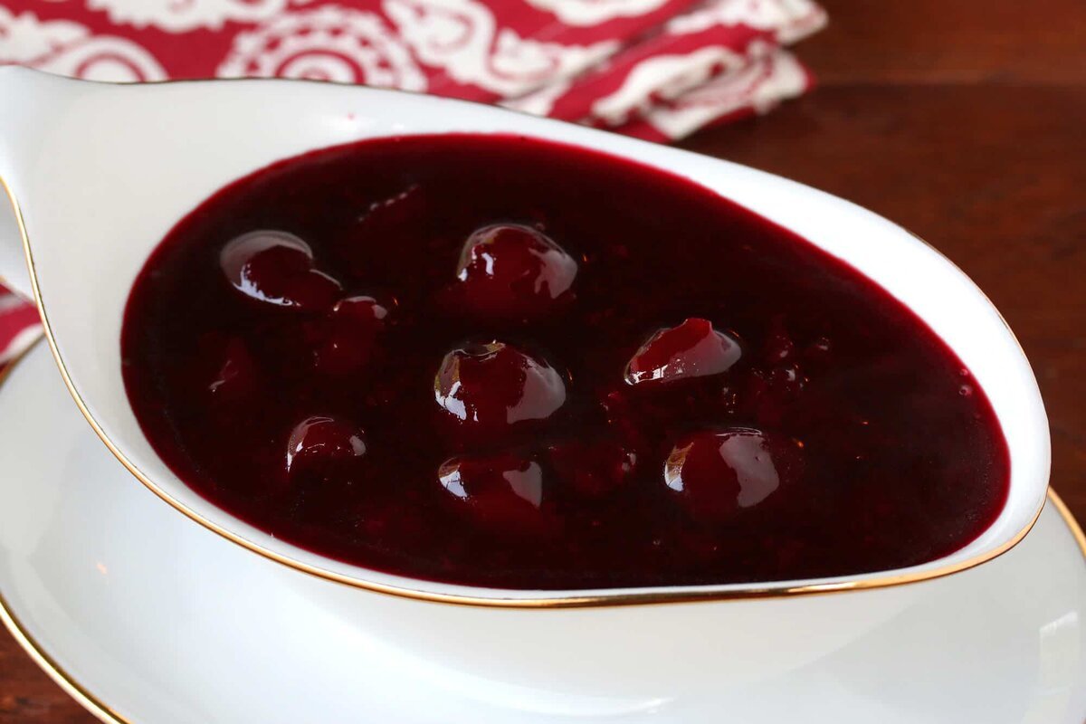 Соус из смородины к десерту