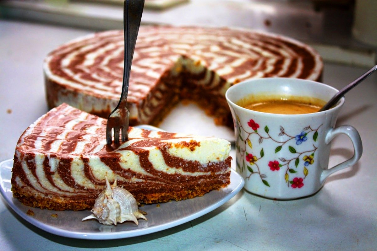 Нежный тирамису с творогом и клубникой