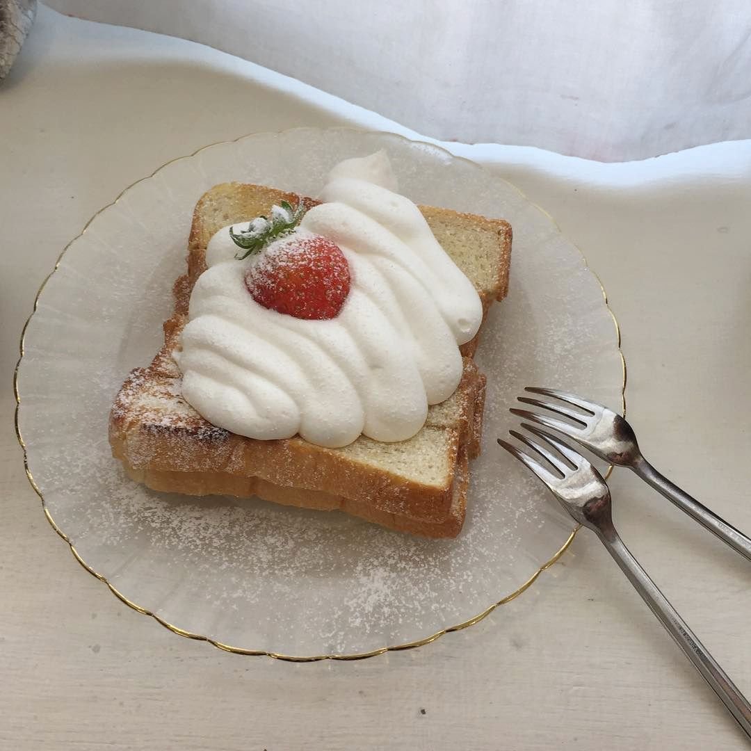 Красивые пирожные
