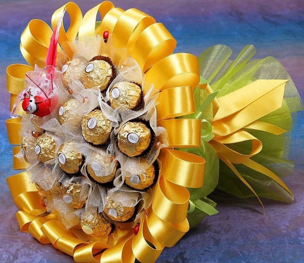 Букет из вкусняшек