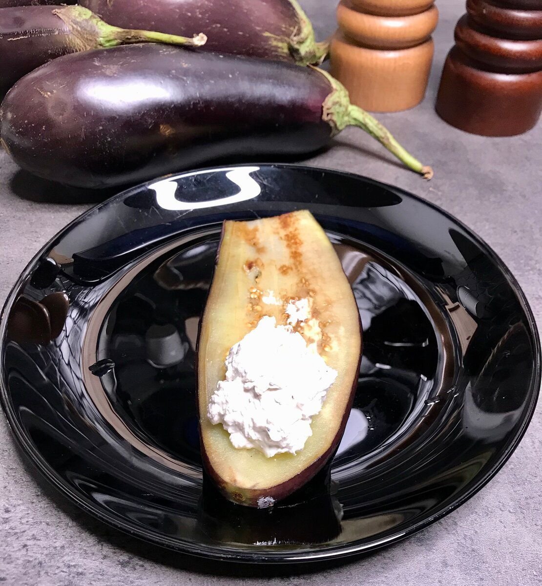 Царская закуска из баклажан рулет