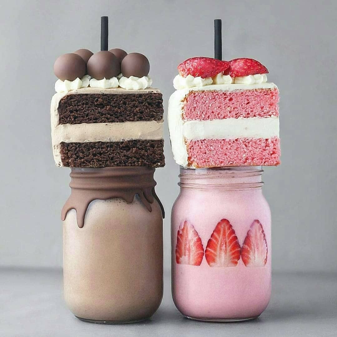 Молочный коктейль клубника шоколад