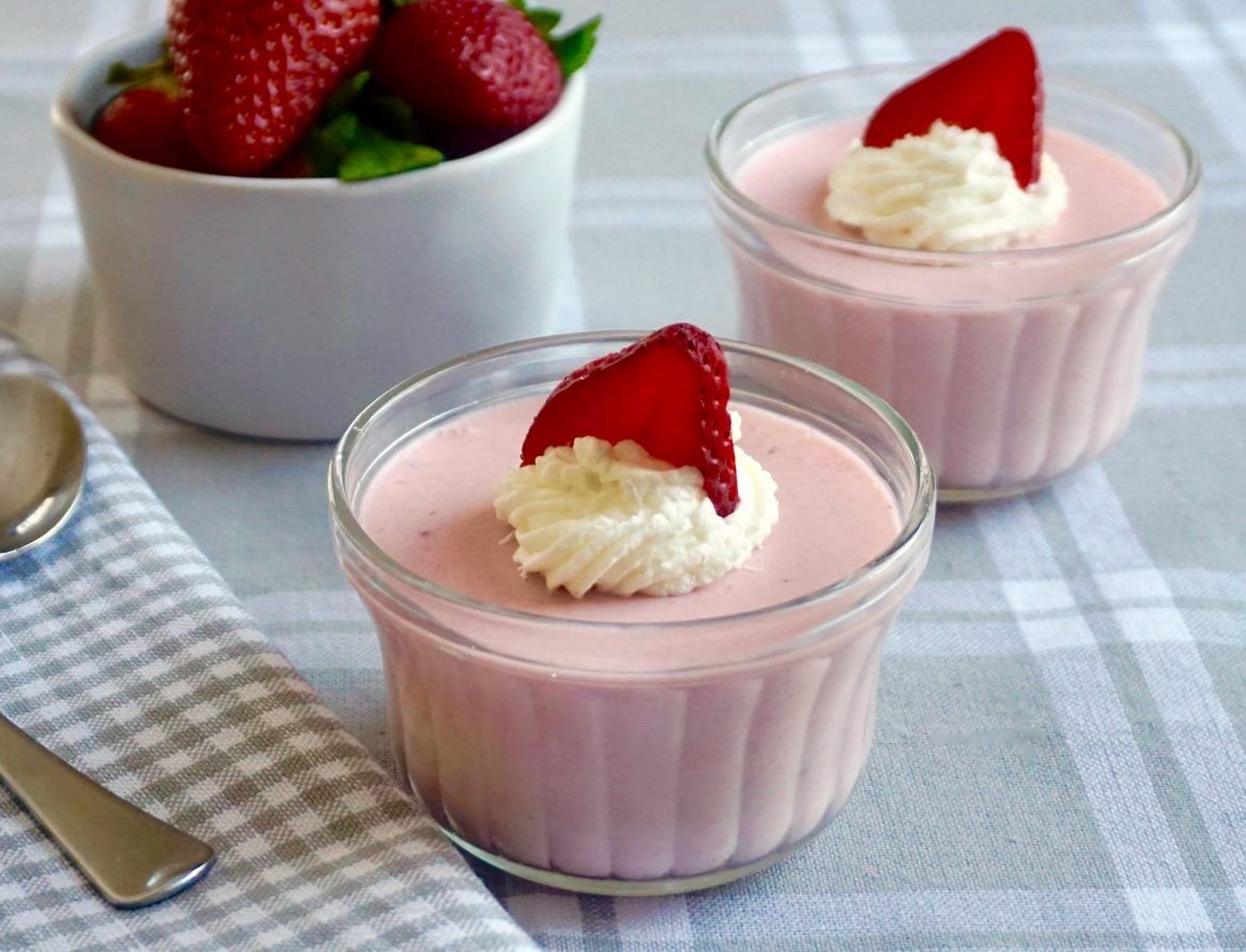 Strawberry panna Cotta