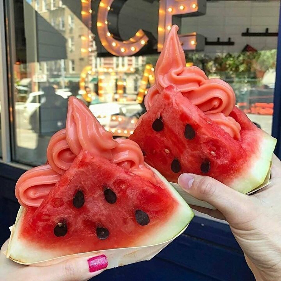 Фруктовый салат с арбузом