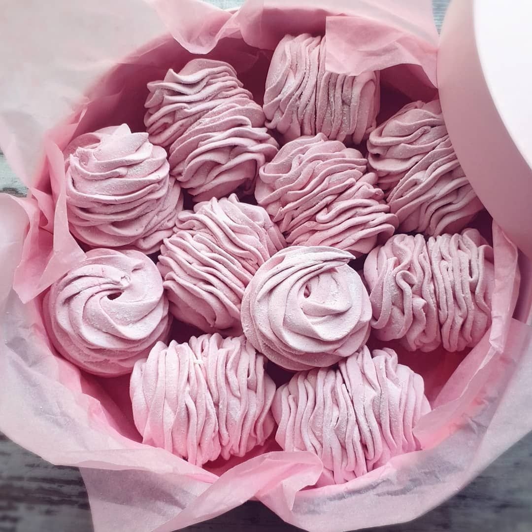 Букет из зефира тюльпаны и розы