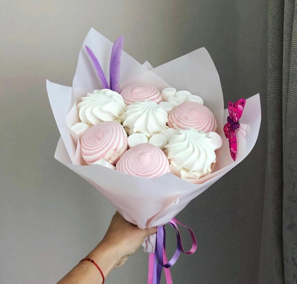 Зефирные пионы букет