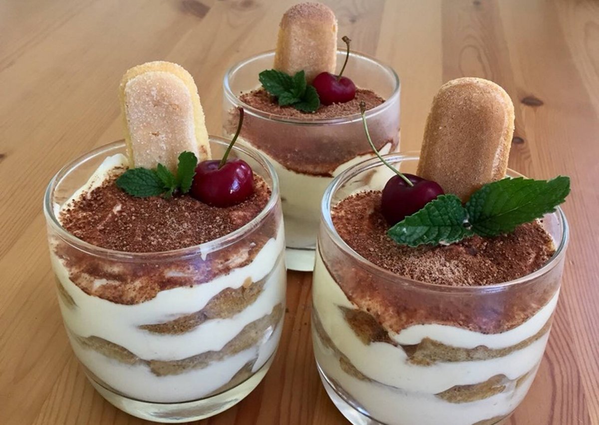 Клубничное Парфе