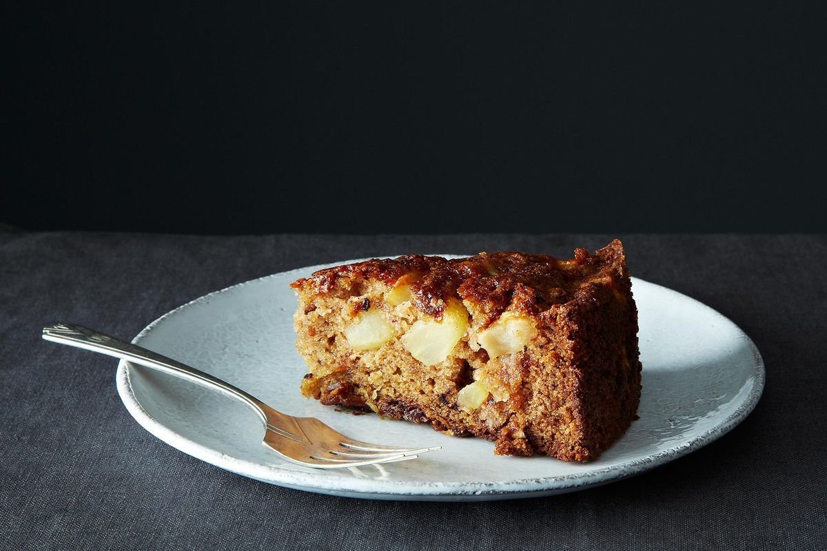 Шарлотка с яблоками