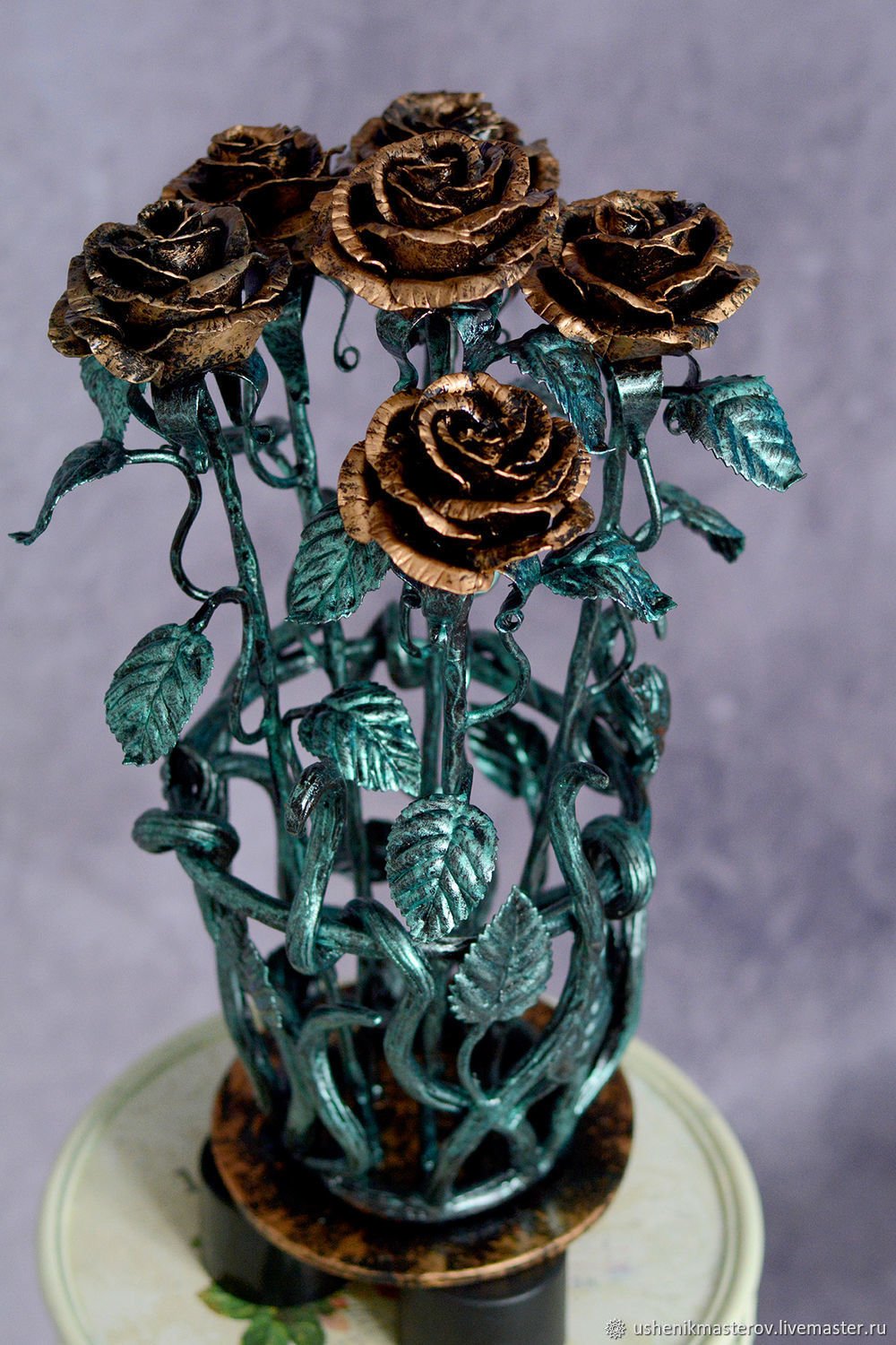 Cauldron Black Stand