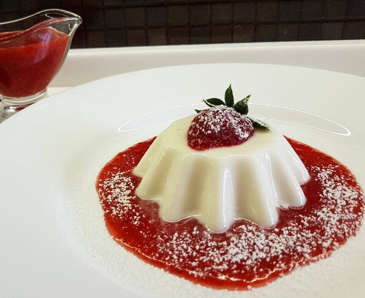 Десерт panna Cotta