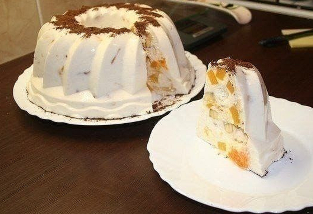 Десерт из желе и сметаны