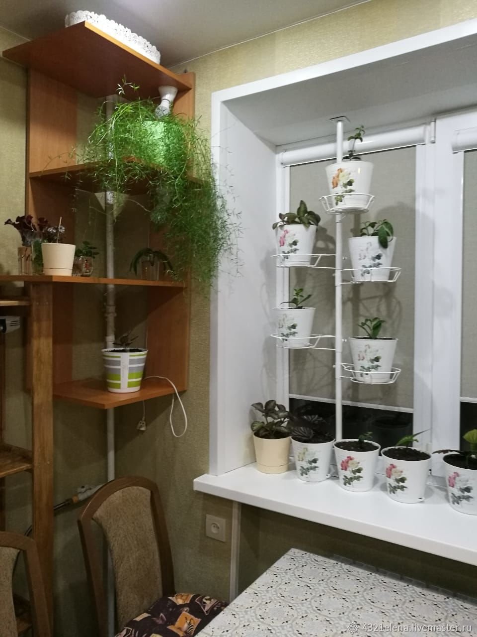 Стеллаж для цветов на балкон
