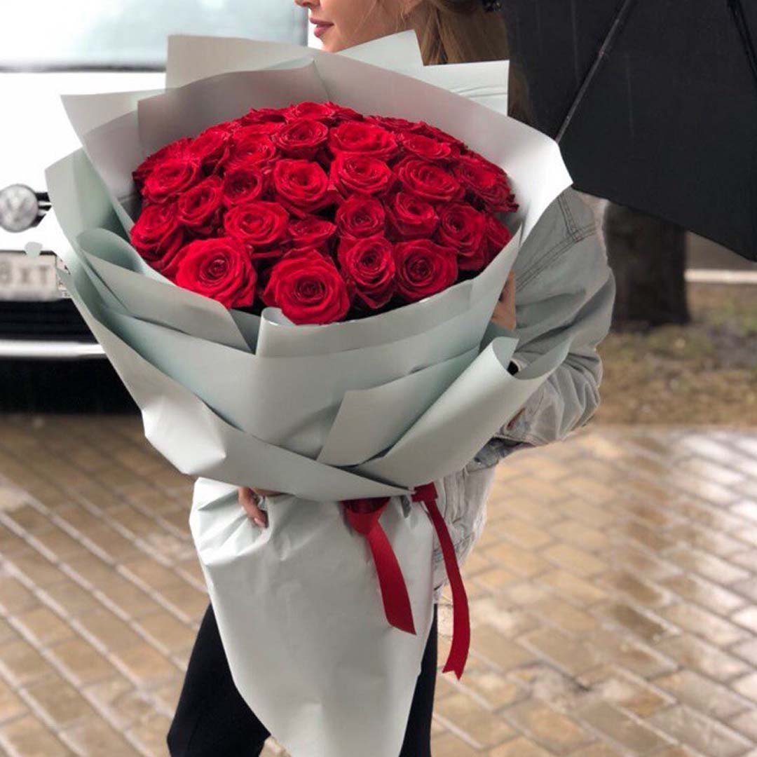 Стильный букет из роз