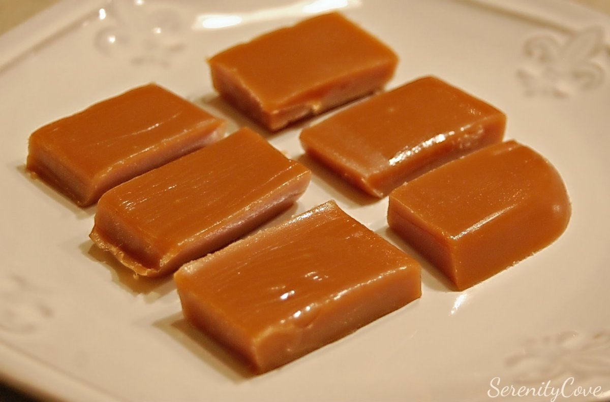 Лебедушка мягкий Ирис конфеты красный октябрь