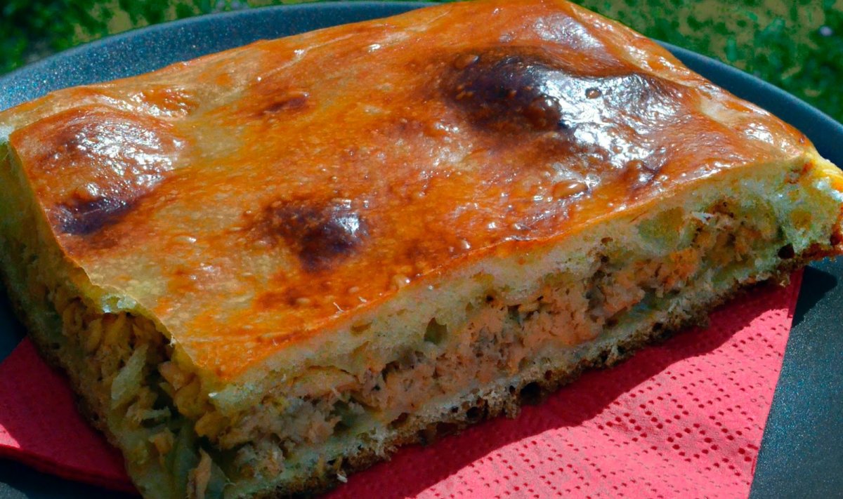 Рыбный пирог с форелью